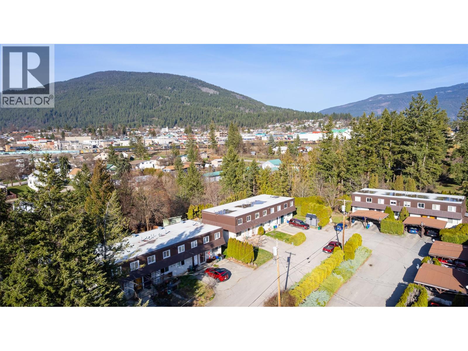 924 Dogwood Street, Creston