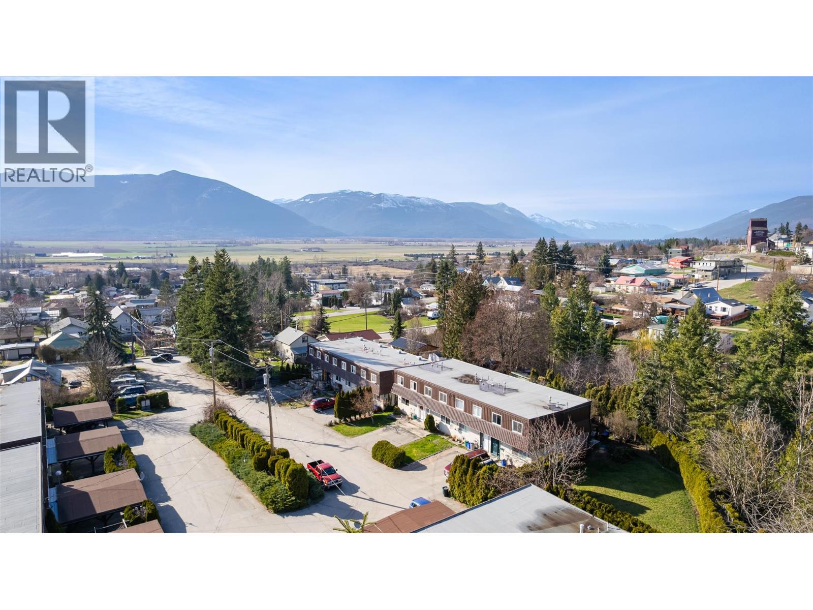 924 Dogwood Street, Creston