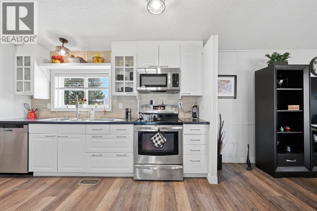 Single Family House Mobile Home for Sale in  Burroughs Circle NE Monterey Park Calgary 