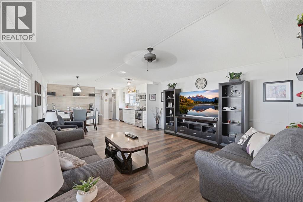 Single Family House Mobile Home for Sale in  Burroughs Circle NE Monterey Park Calgary 