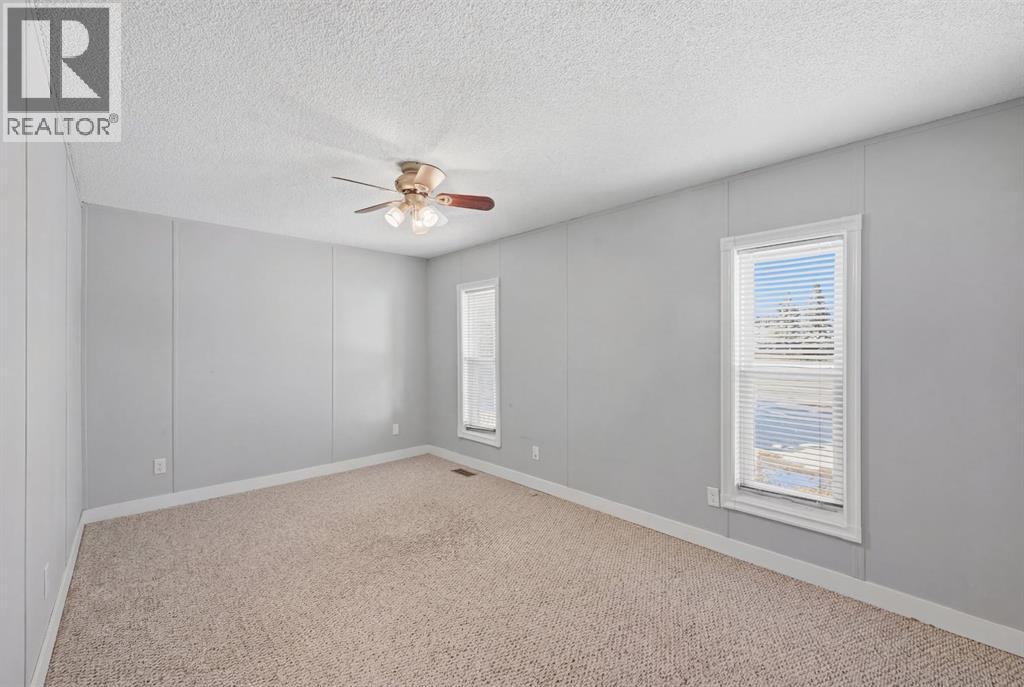 Single Family House Mobile Home for Sale in  Burroughs Circle NE Monterey Park Calgary 