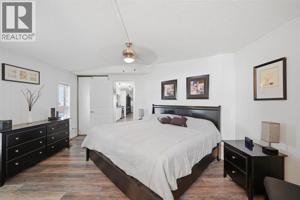 Single Family House Mobile Home for Sale in  Burroughs Circle NE Monterey Park Calgary 