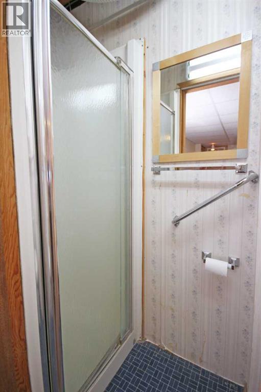 Single Family House 4 Level for Sale in  Woodglen Rise SW Woodbine Calgary 