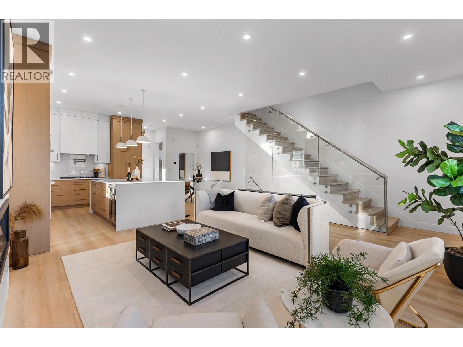 4 1536 DUTHIE Avenue - main photo