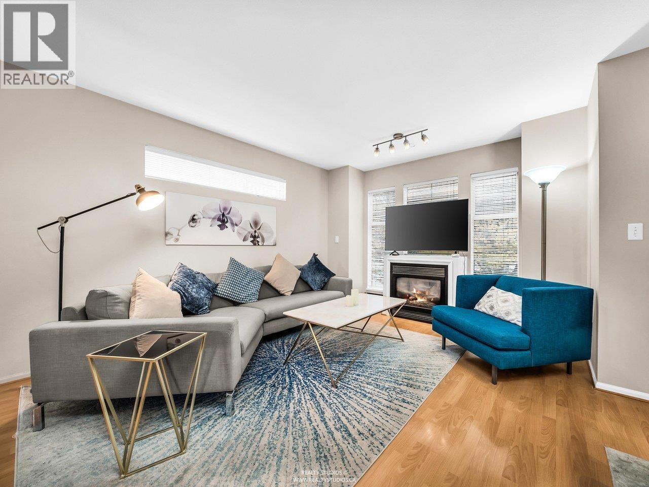 1 12188 HARRIS ROAD, Pitt Meadows