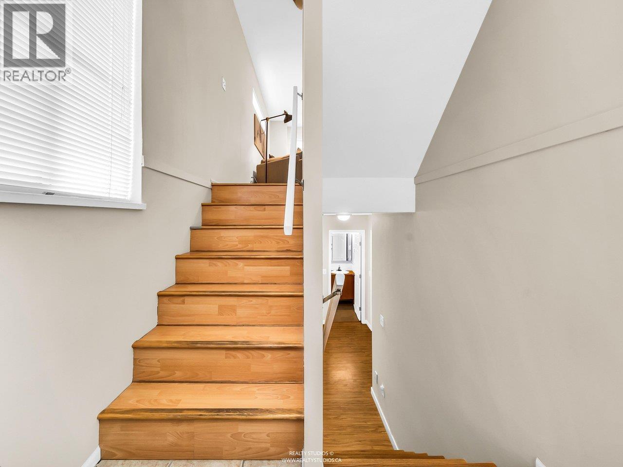 1 12188 HARRIS ROAD, Pitt Meadows