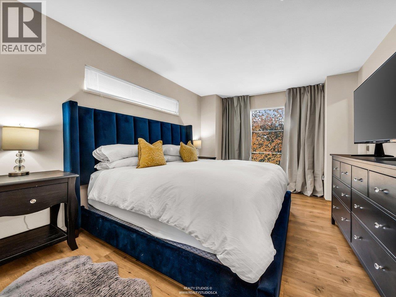 1 12188 HARRIS ROAD, Pitt Meadows