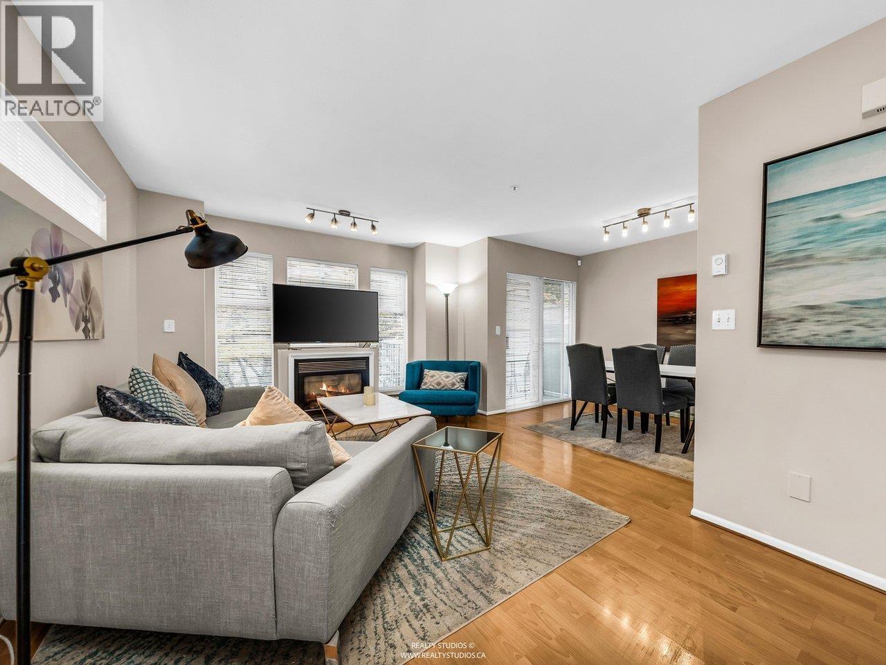 1 12188 HARRIS ROAD, Pitt Meadows