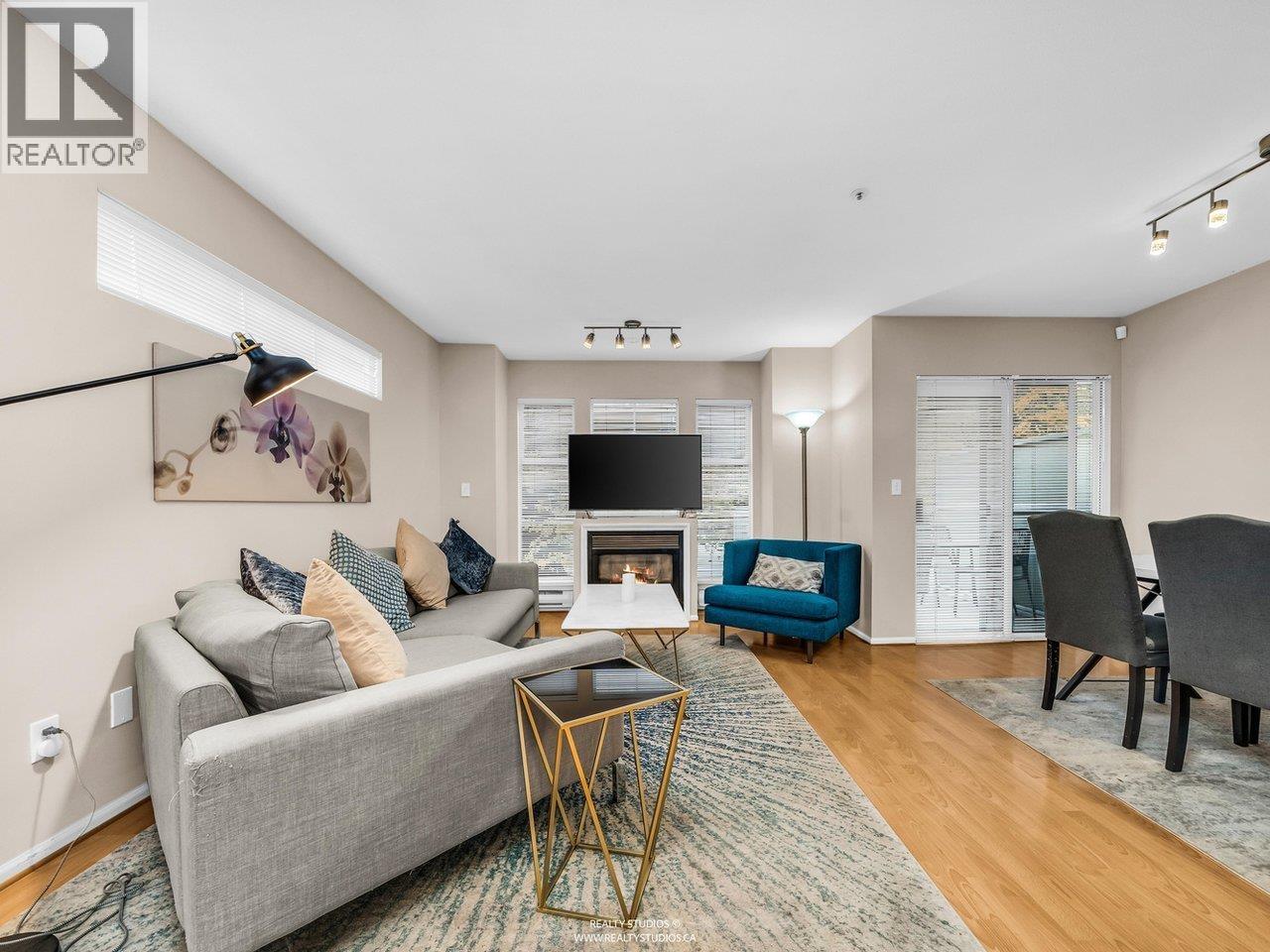 1 12188 HARRIS ROAD, Pitt Meadows