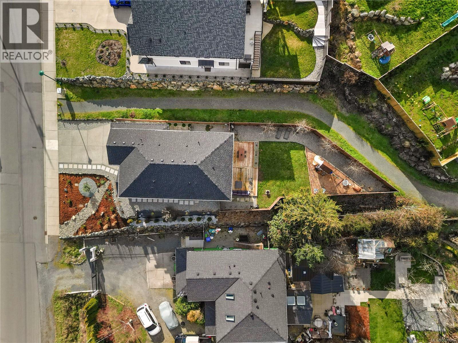 6900 BLANCHARD RD - 32