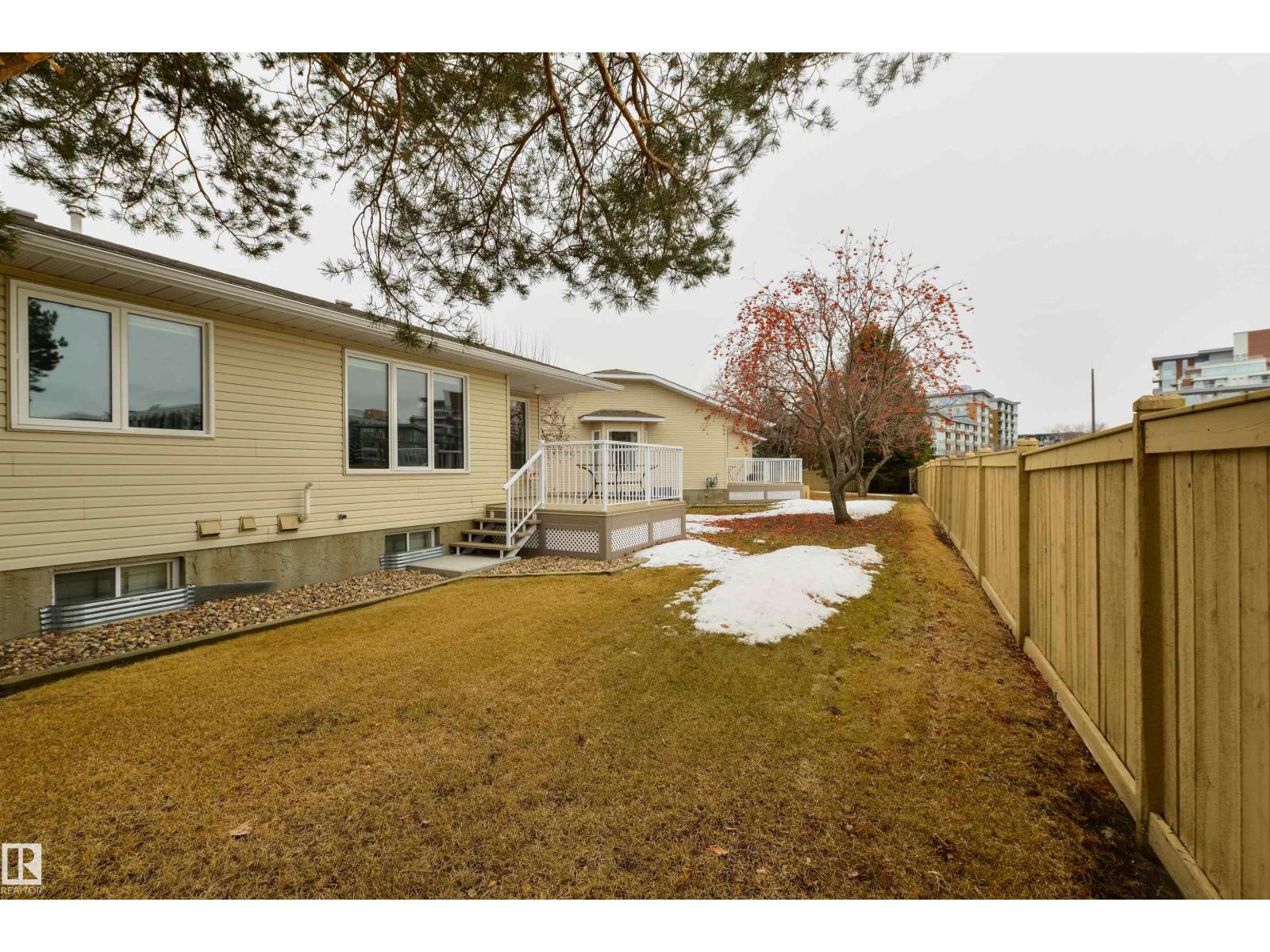 10840 25 AV NW, Edmonton