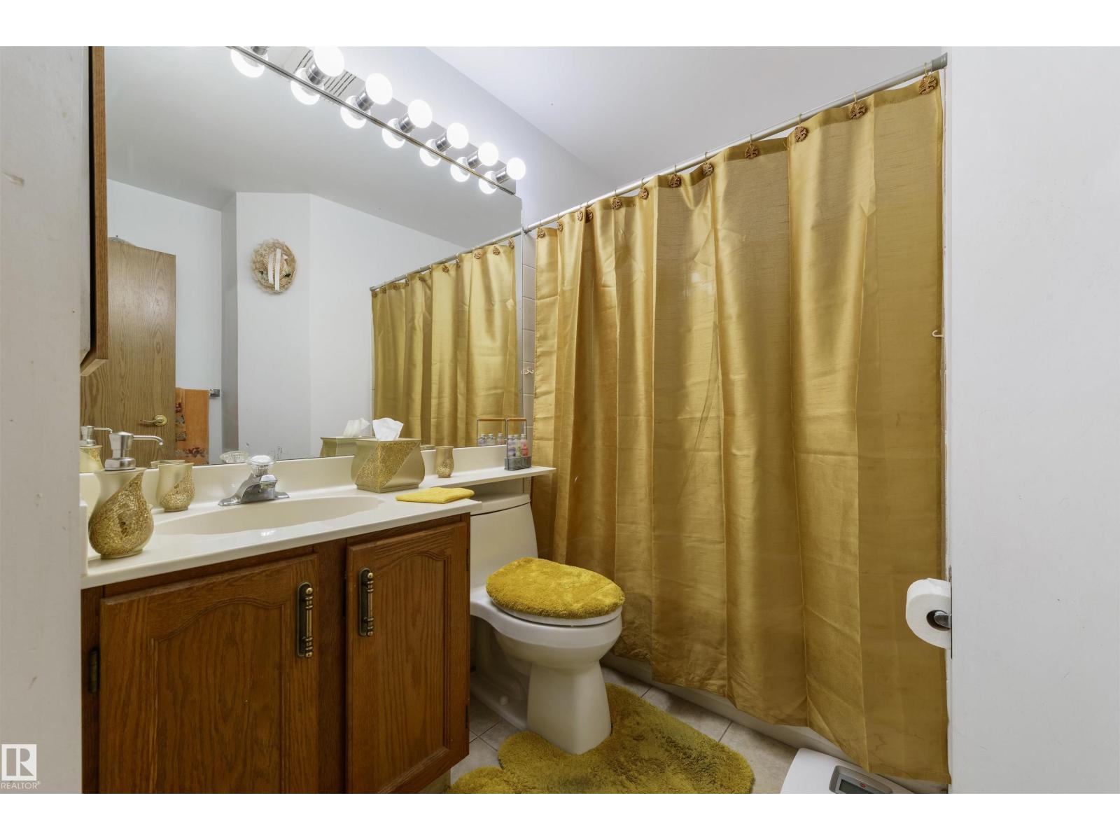 10840 25 AV NW, Edmonton