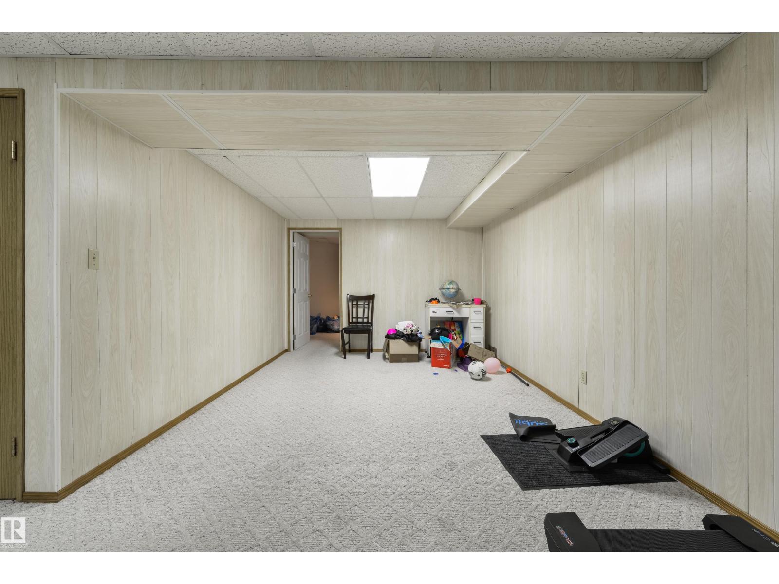 10840 25 AV NW, Edmonton