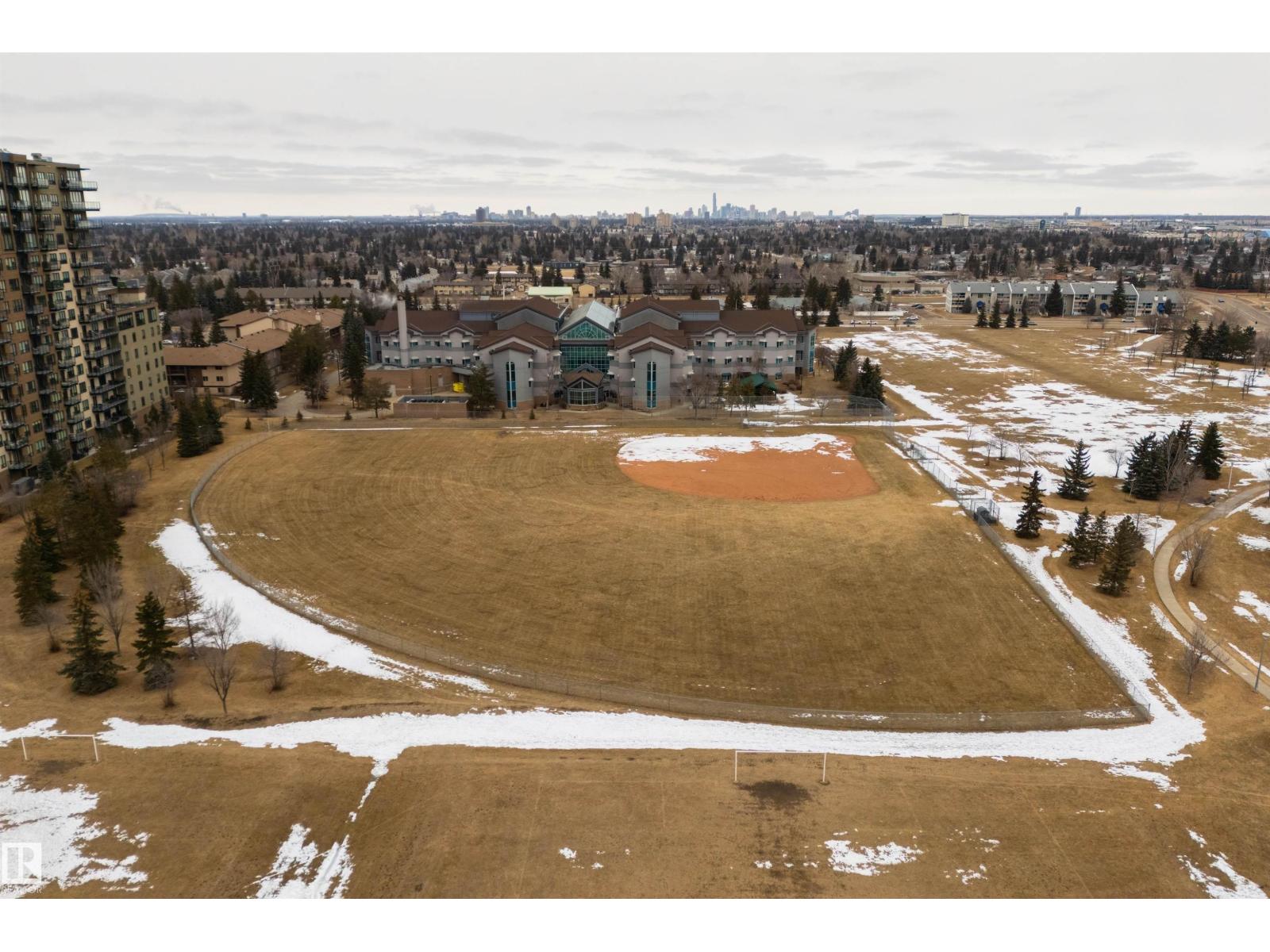 10840 25 AV NW, Edmonton