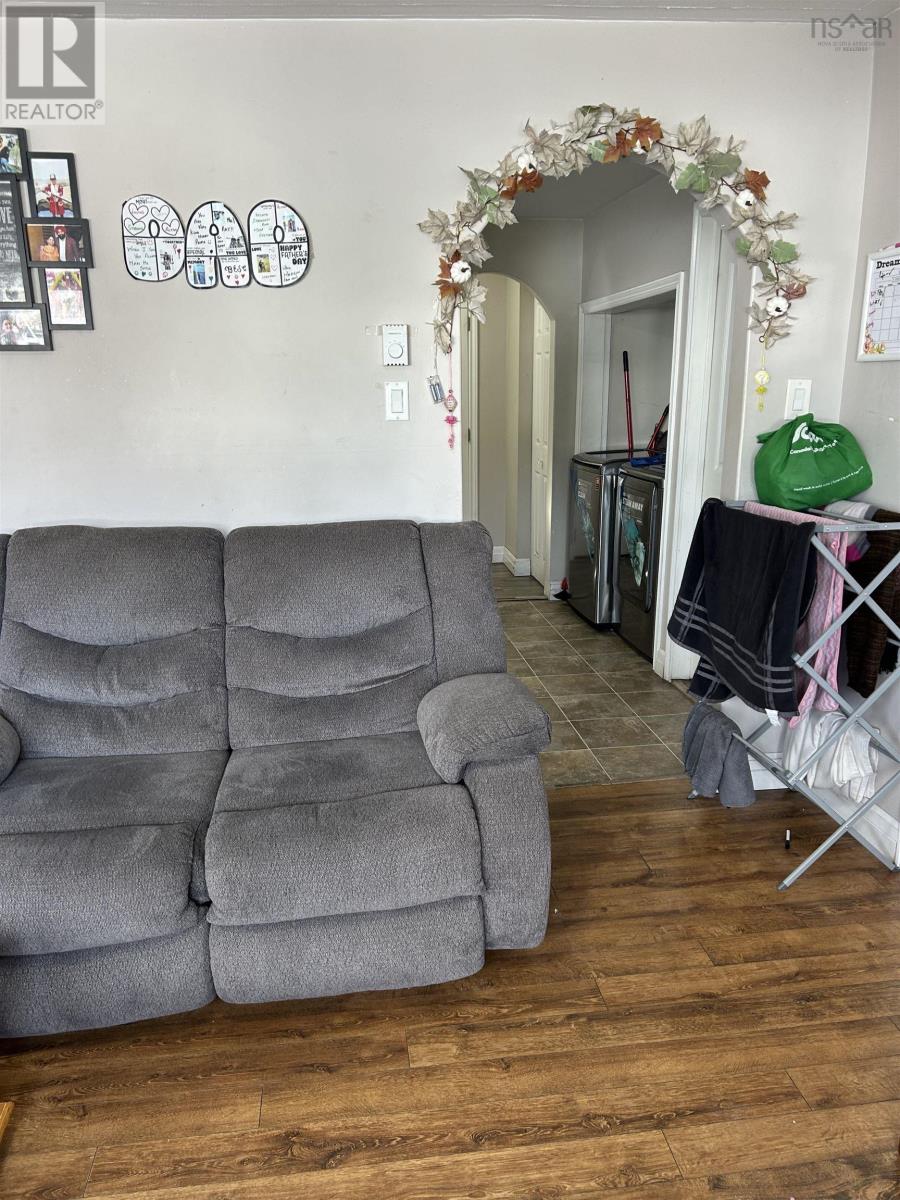 Property 3 of 10 of 24 Rosemount Drive