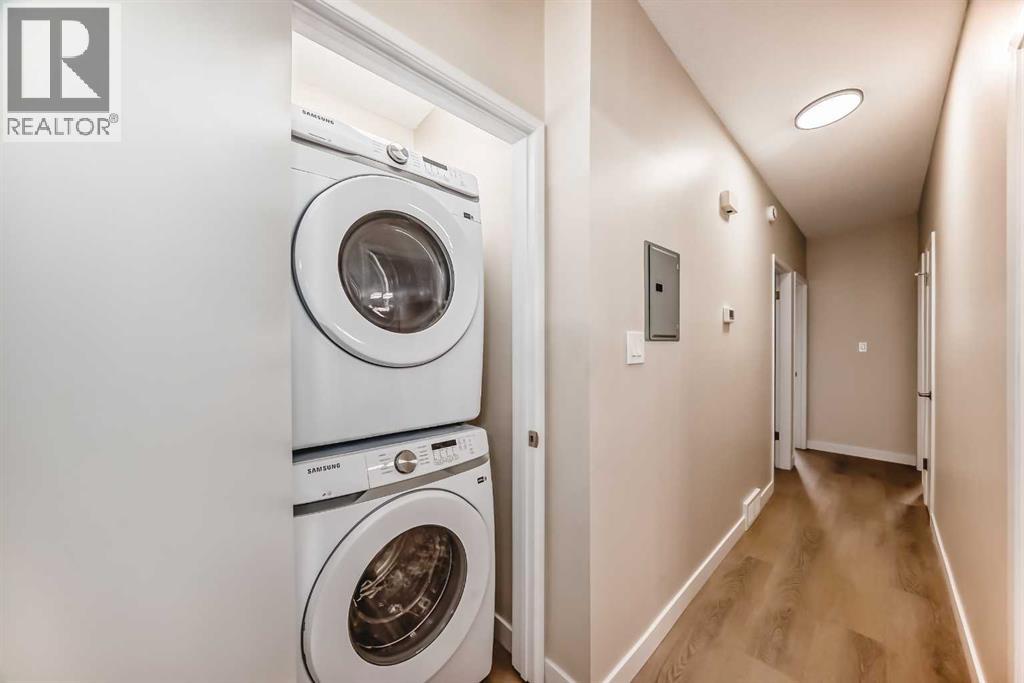 Multi-family House Bungalow for Sale in  Hunterfield Road NW Huntington Hills Calgary 