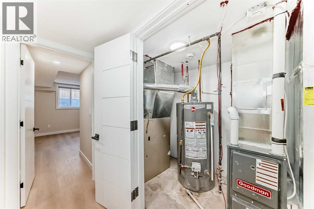 Multi-family House Bungalow for Sale in  Hunterfield Road NW Huntington Hills Calgary 