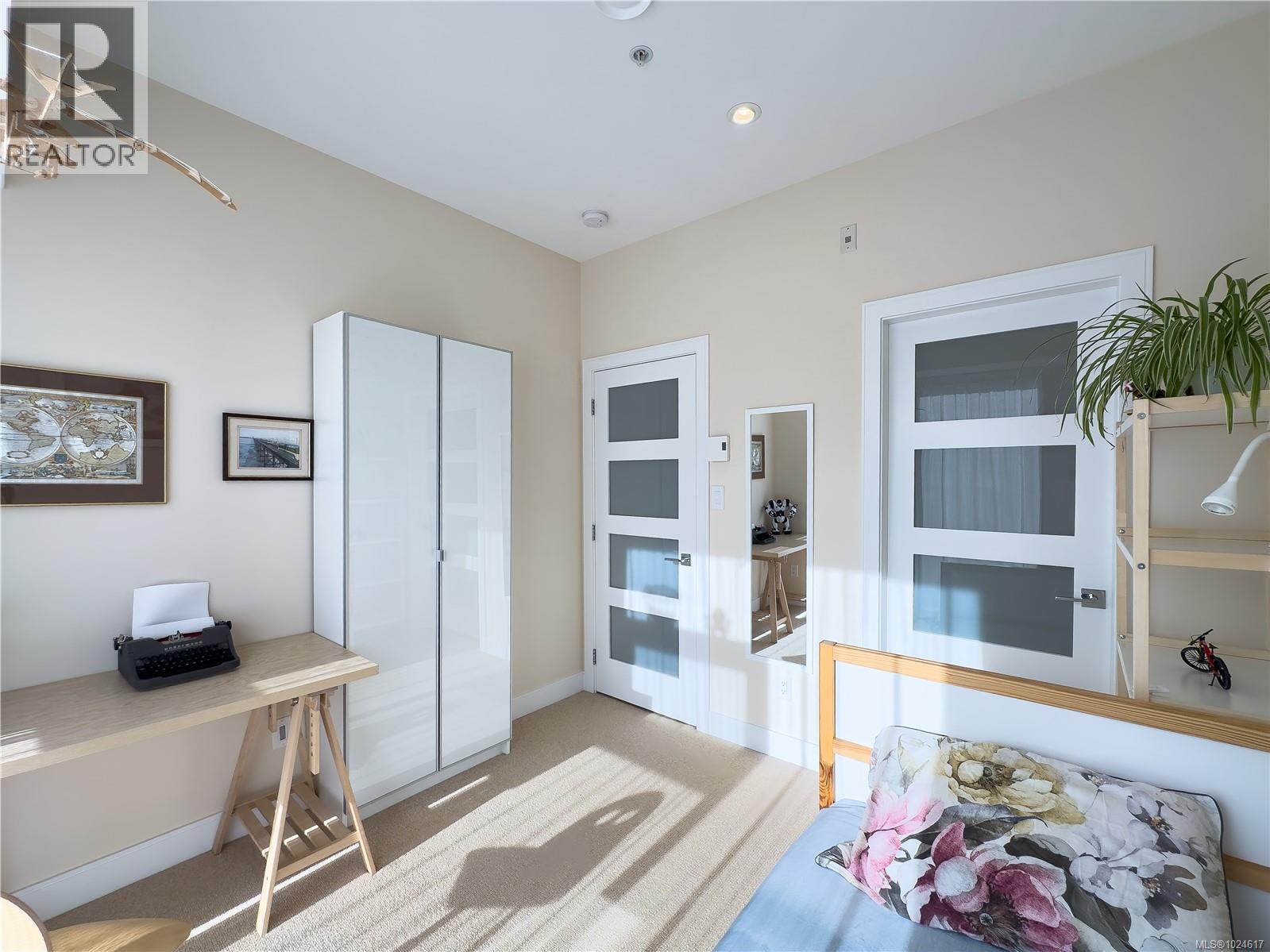 #N312 1105 PANDORA AVE - 20