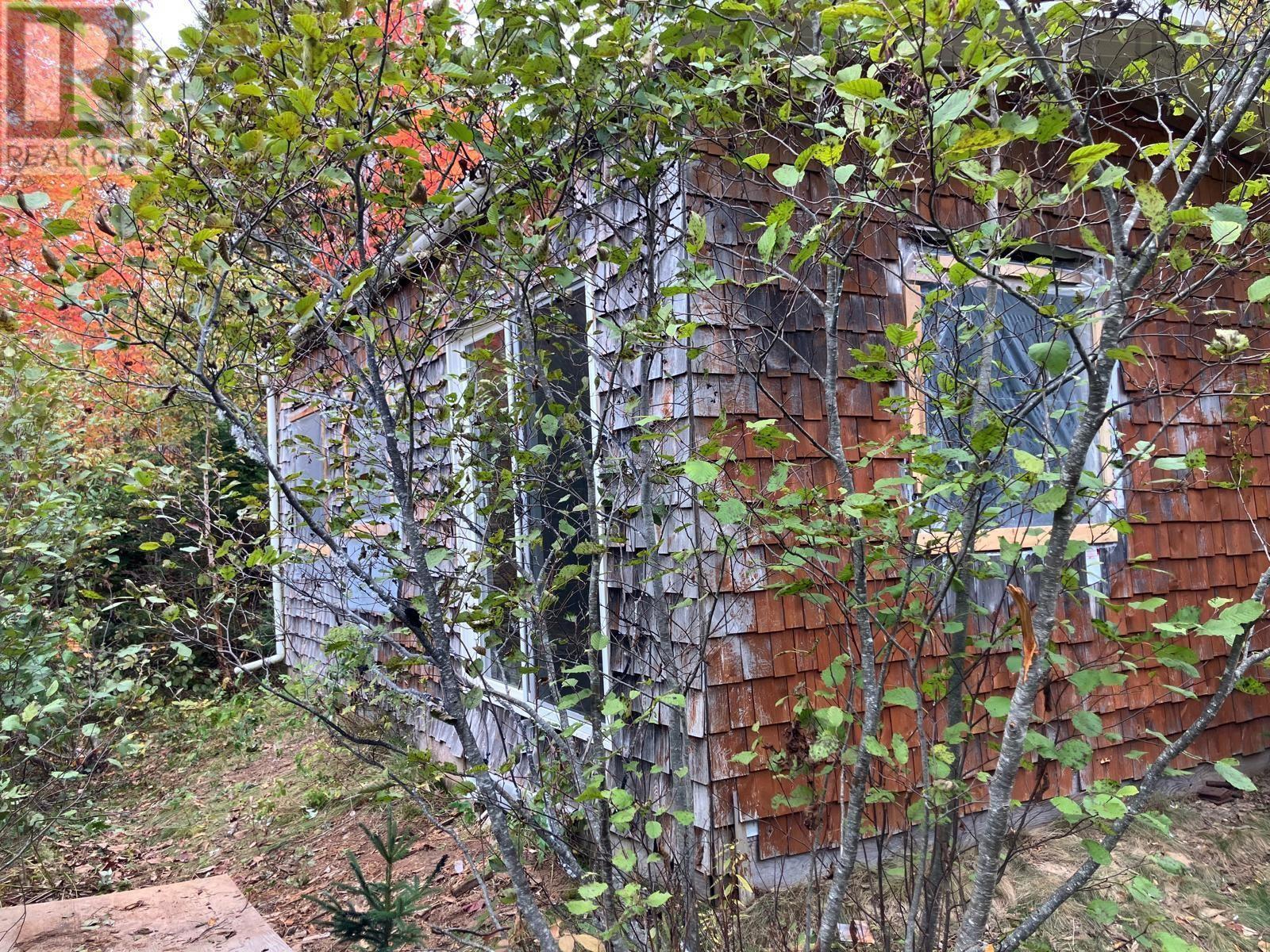 Property 12 of 17 of Pinevale Road