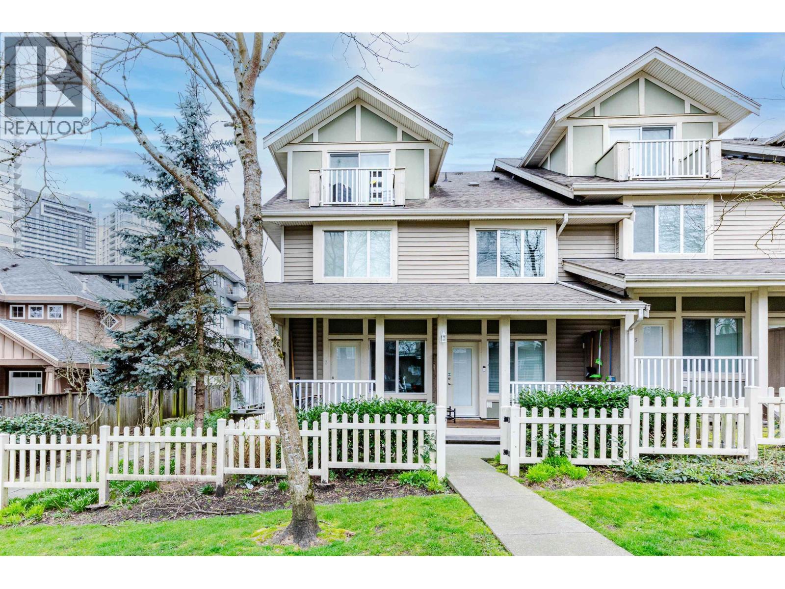 7 621 LANGSIDE AVENUE, Coquitlam