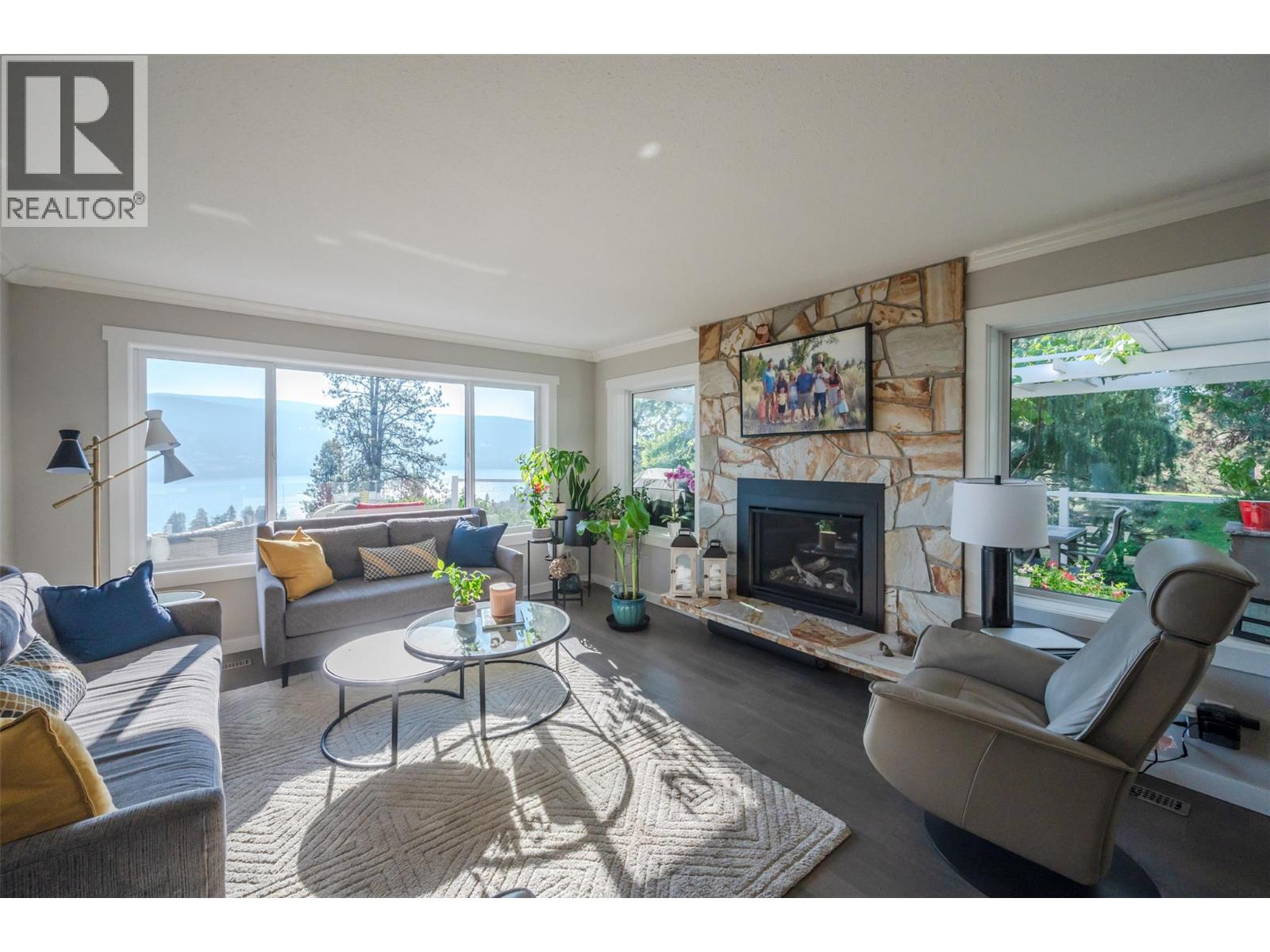 150 Sumac Ridge Drive - 2