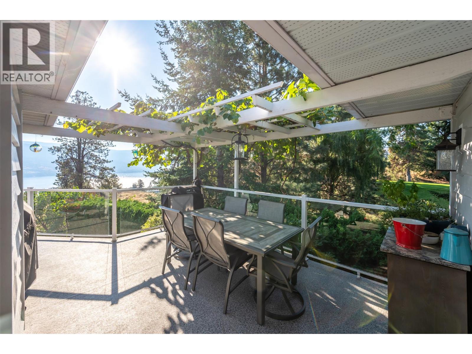 150 SUMAC RIDGE DRIVE - 12