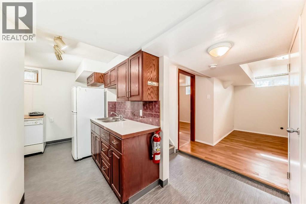 Single Family House Bungalow for Sale in  Rosehill Drive NW Rosemont Calgary 