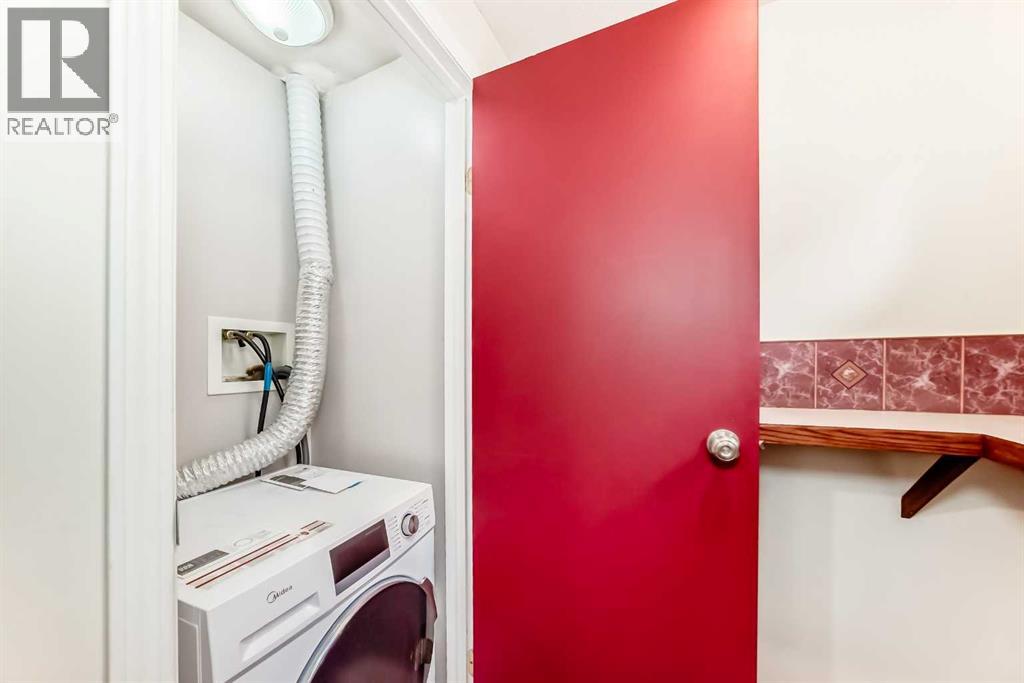 Single Family House Bungalow for Sale in  Rosehill Drive NW Rosemont Calgary 