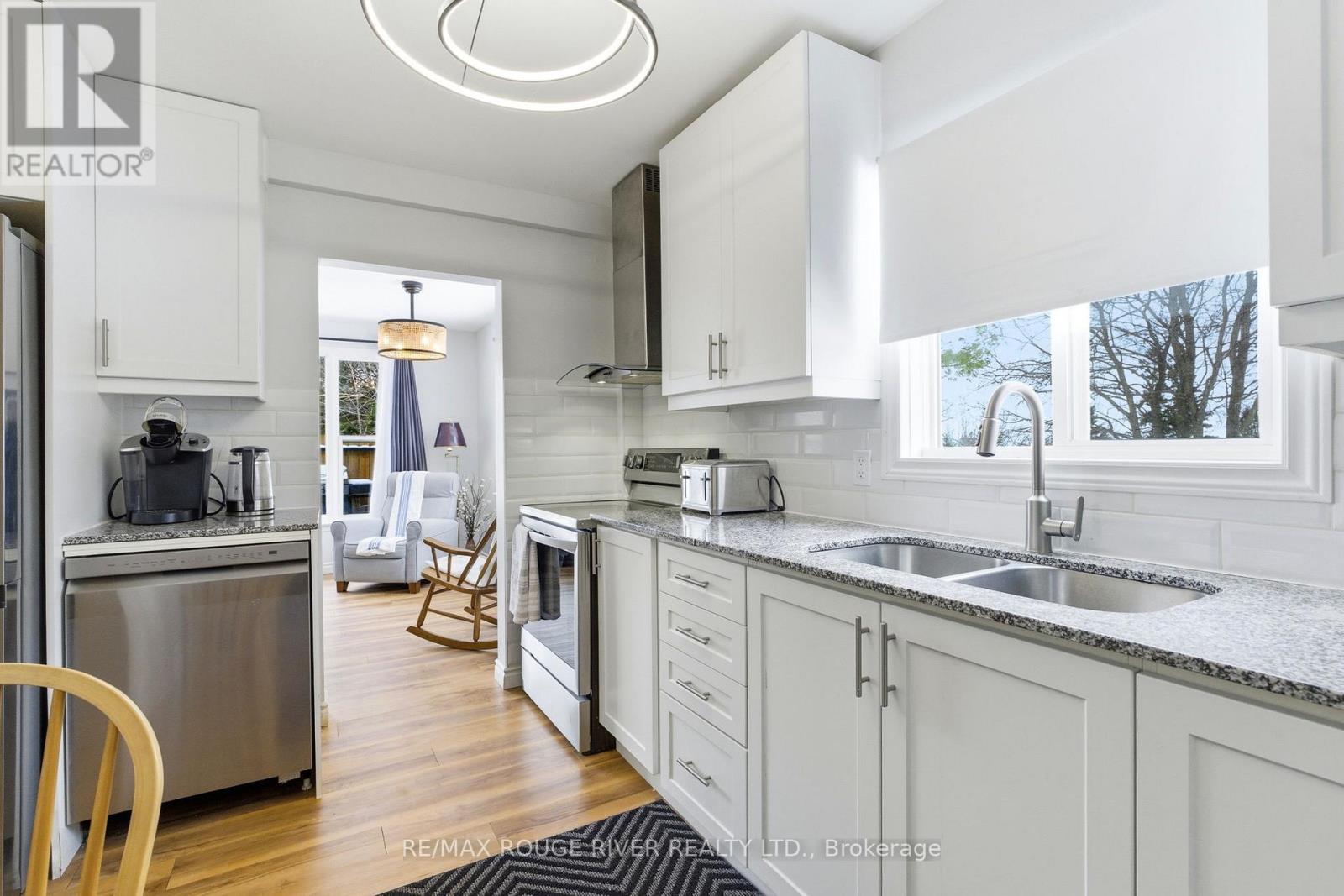 9 CEDAR STREET - 14