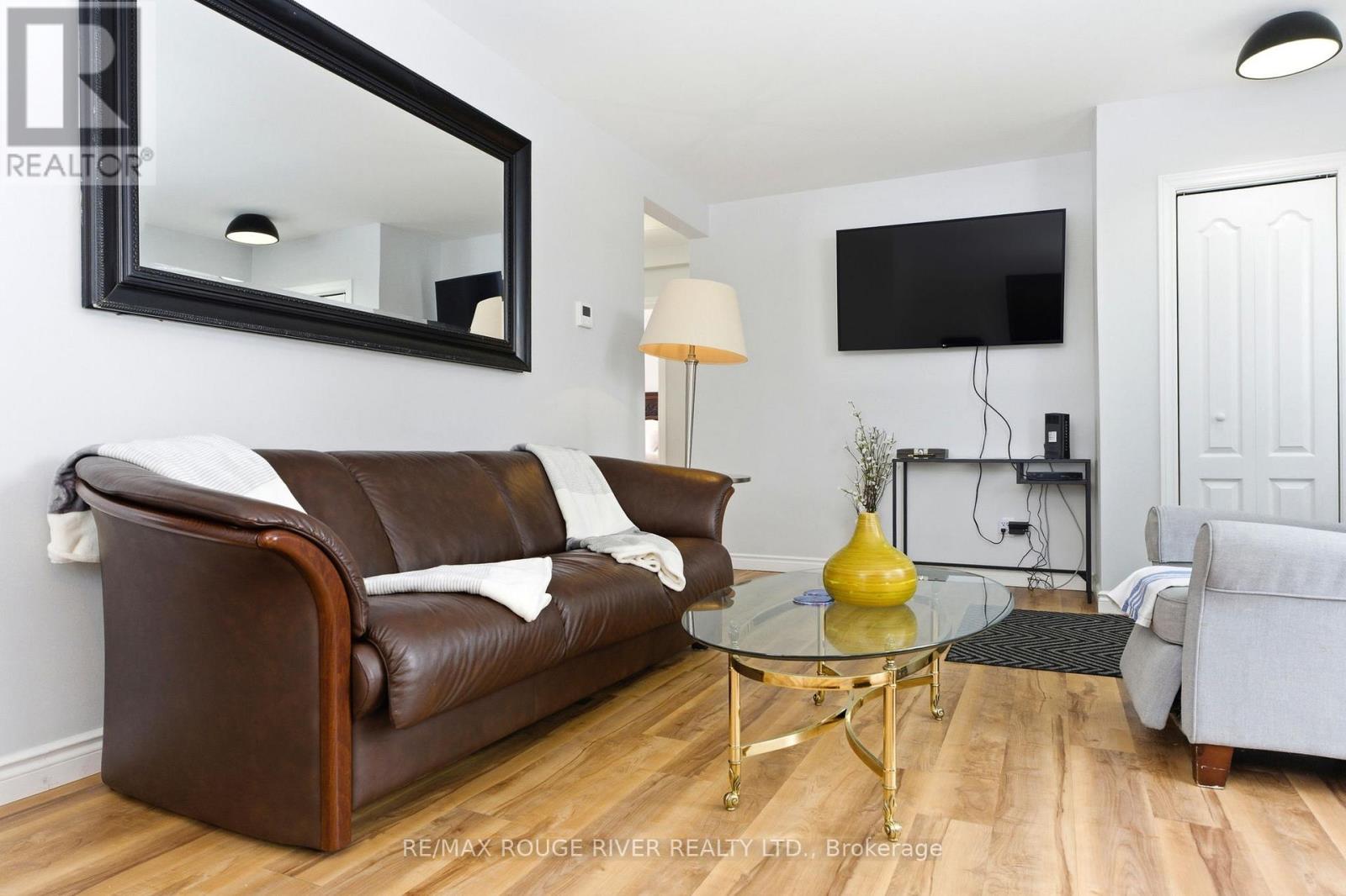 9 CEDAR STREET - 12