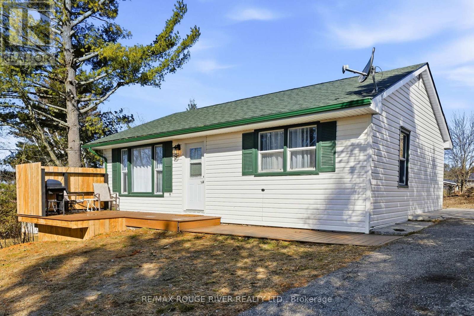 9 CEDAR STREET - 2