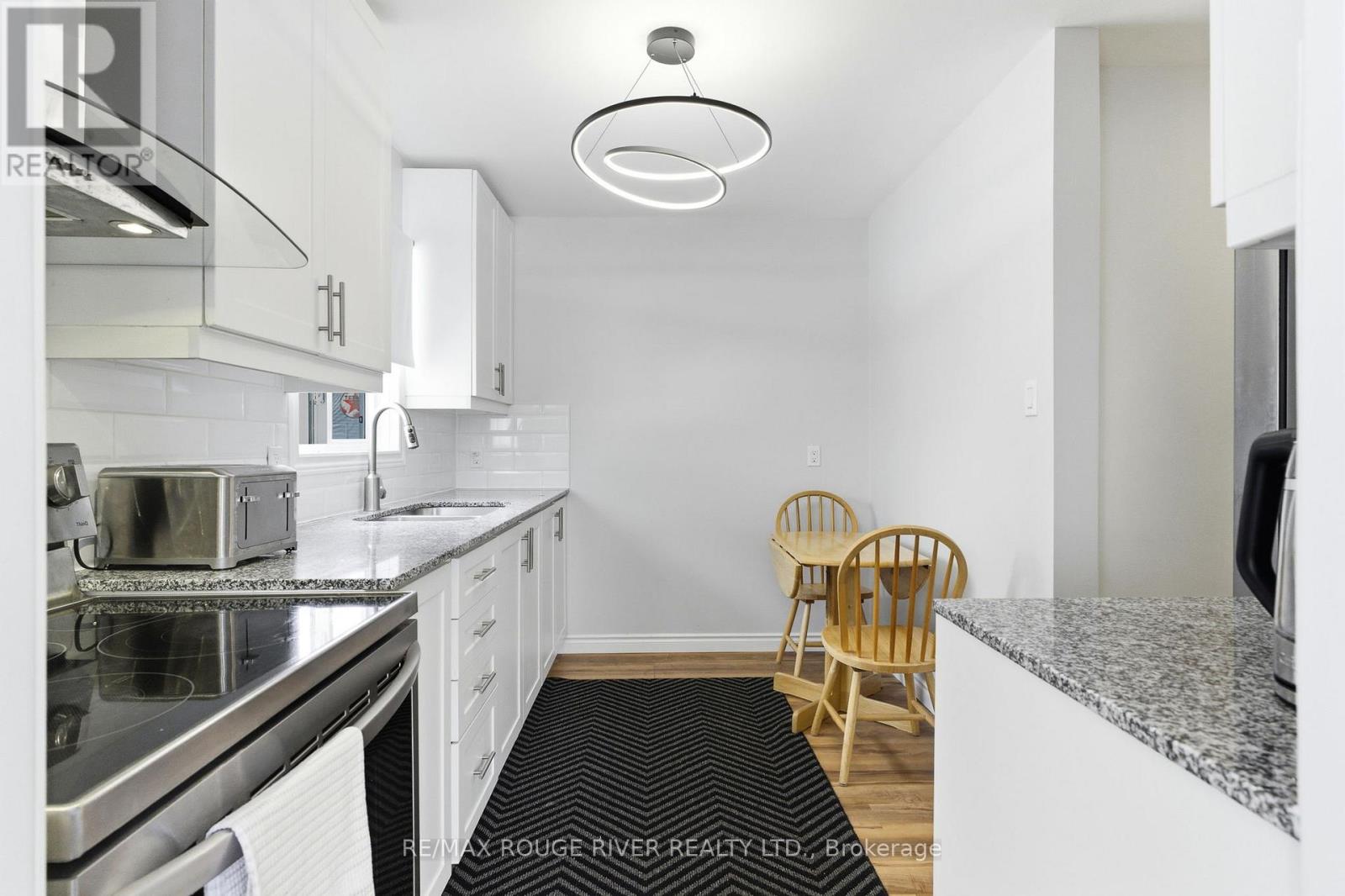 9 CEDAR STREET - 16