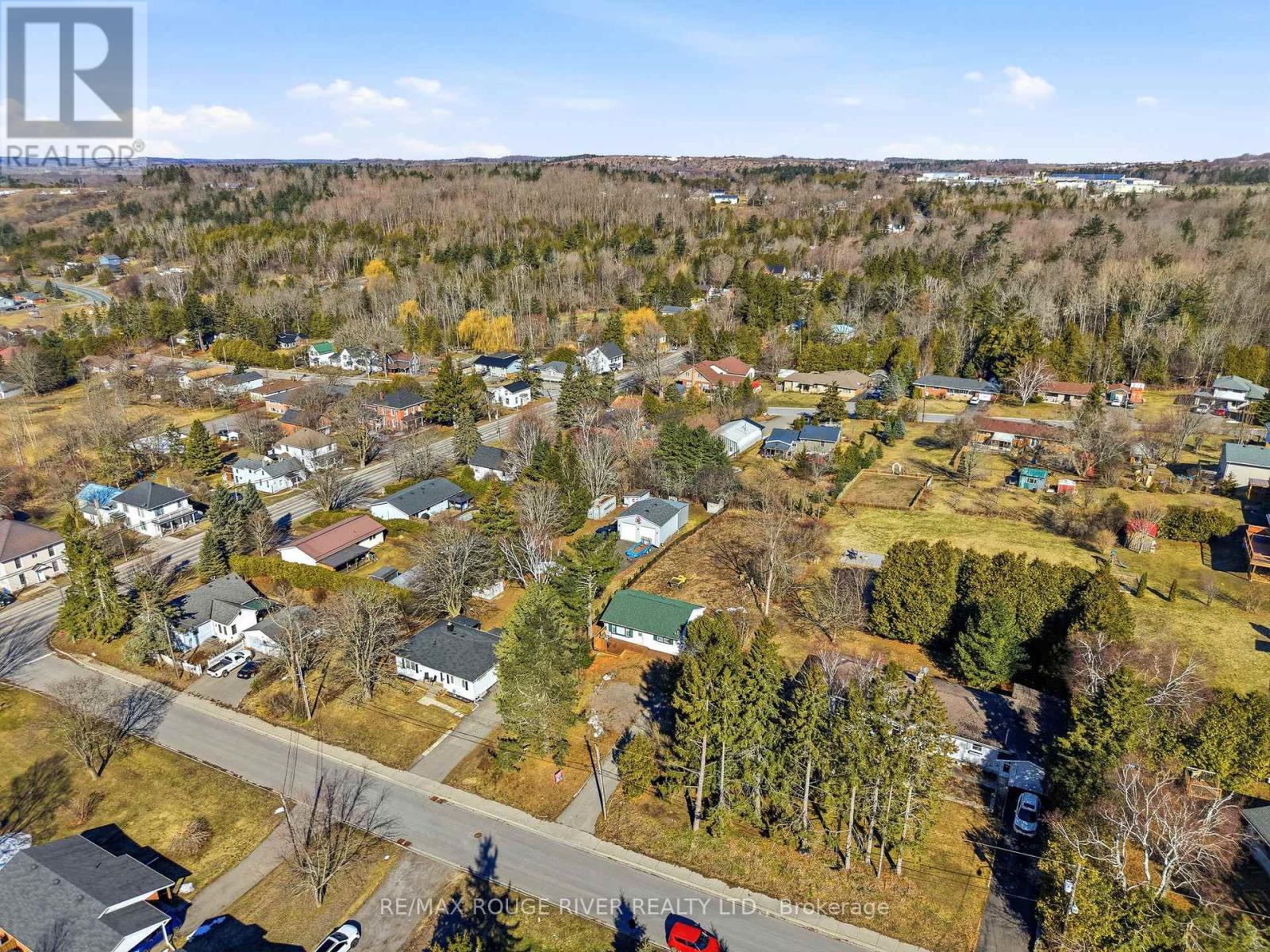 9 CEDAR STREET - 40
