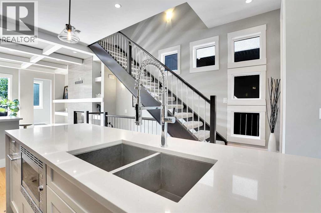 Single Family House for Sale in   Avenue NE Crescent Heights Calgary 