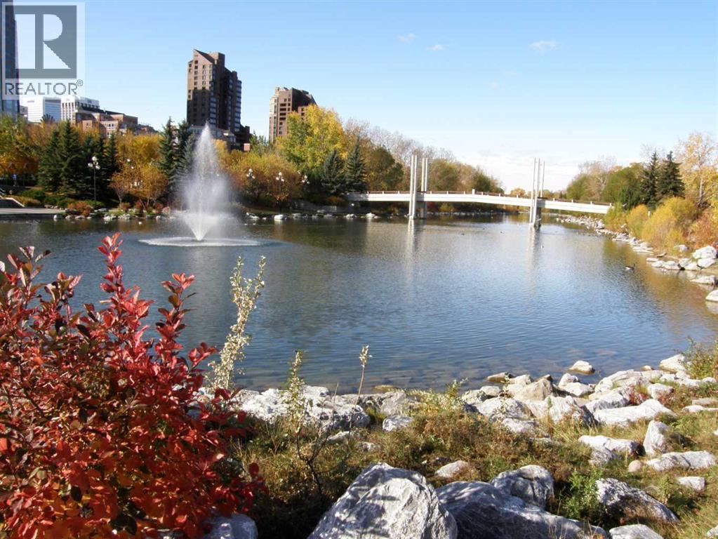 Single Family House for Sale in   Avenue NE Crescent Heights Calgary 