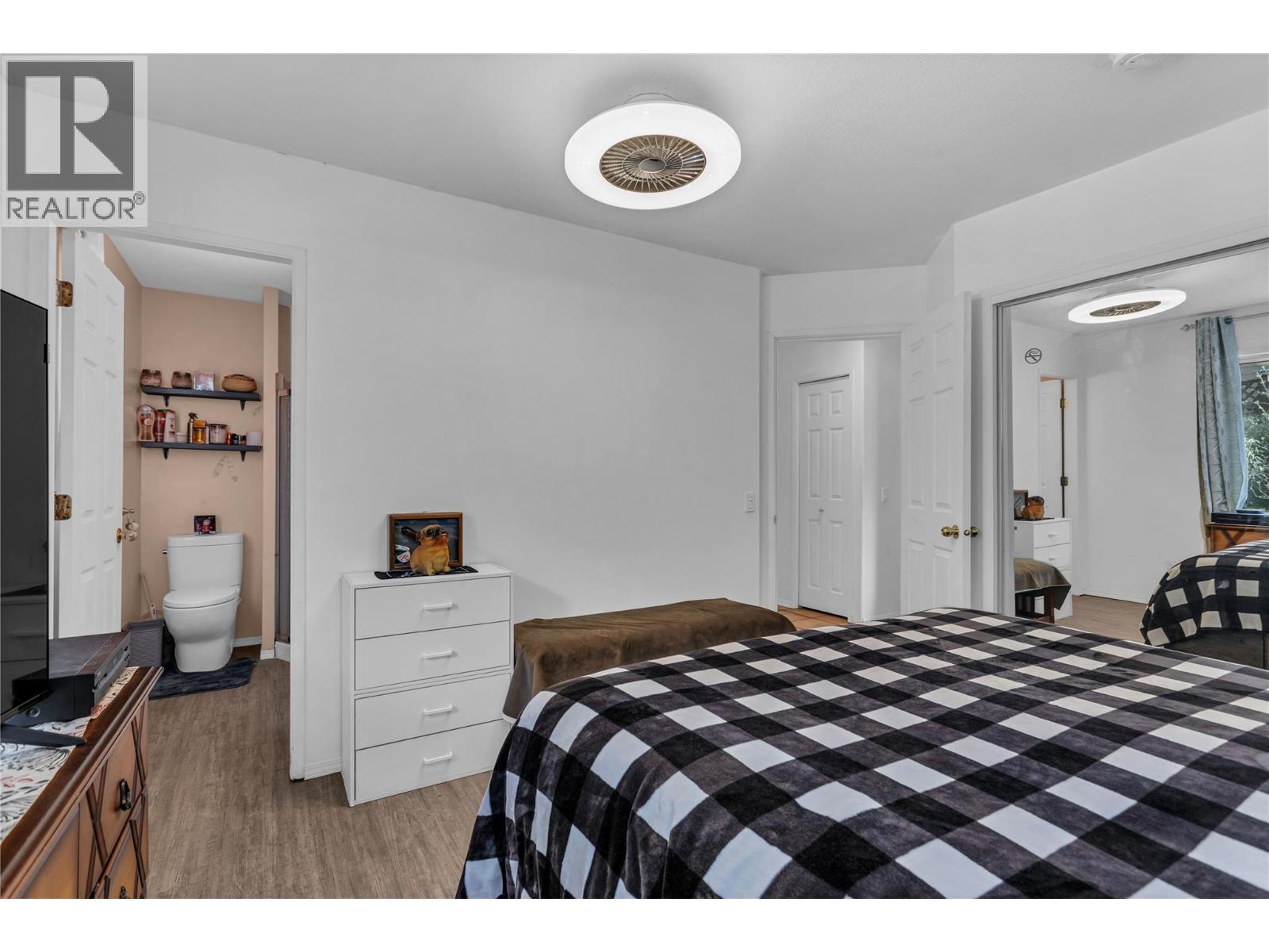 6034 Garraway Place, Peachland