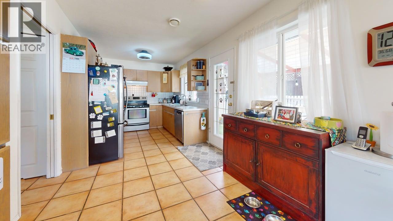 6034 Garraway Place, Peachland