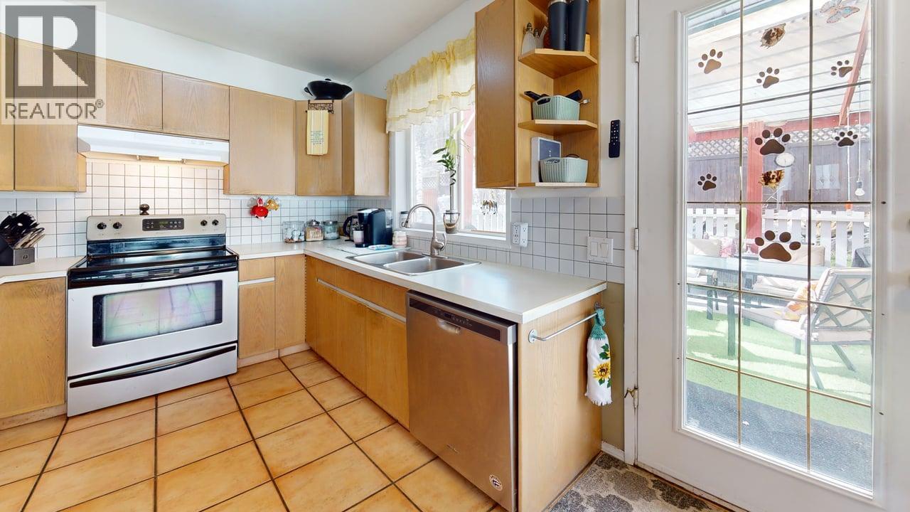 6034 Garraway Place, Peachland