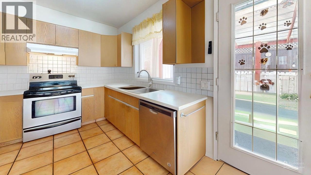 6034 Garraway Place, Peachland