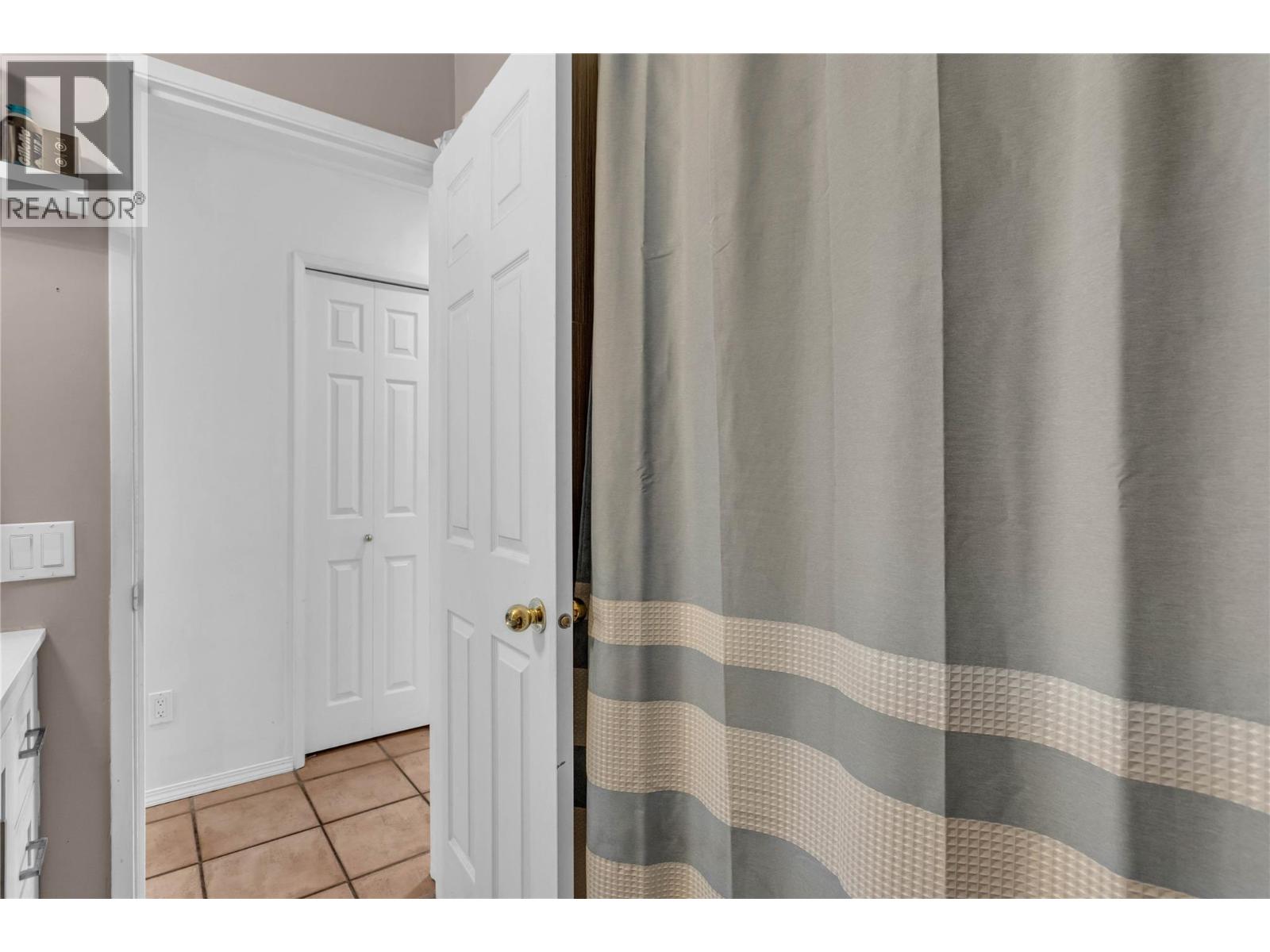 6034 Garraway Place, Peachland