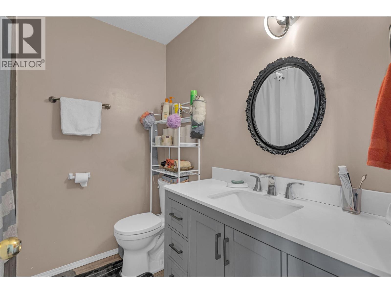 6034 Garraway Place, Peachland