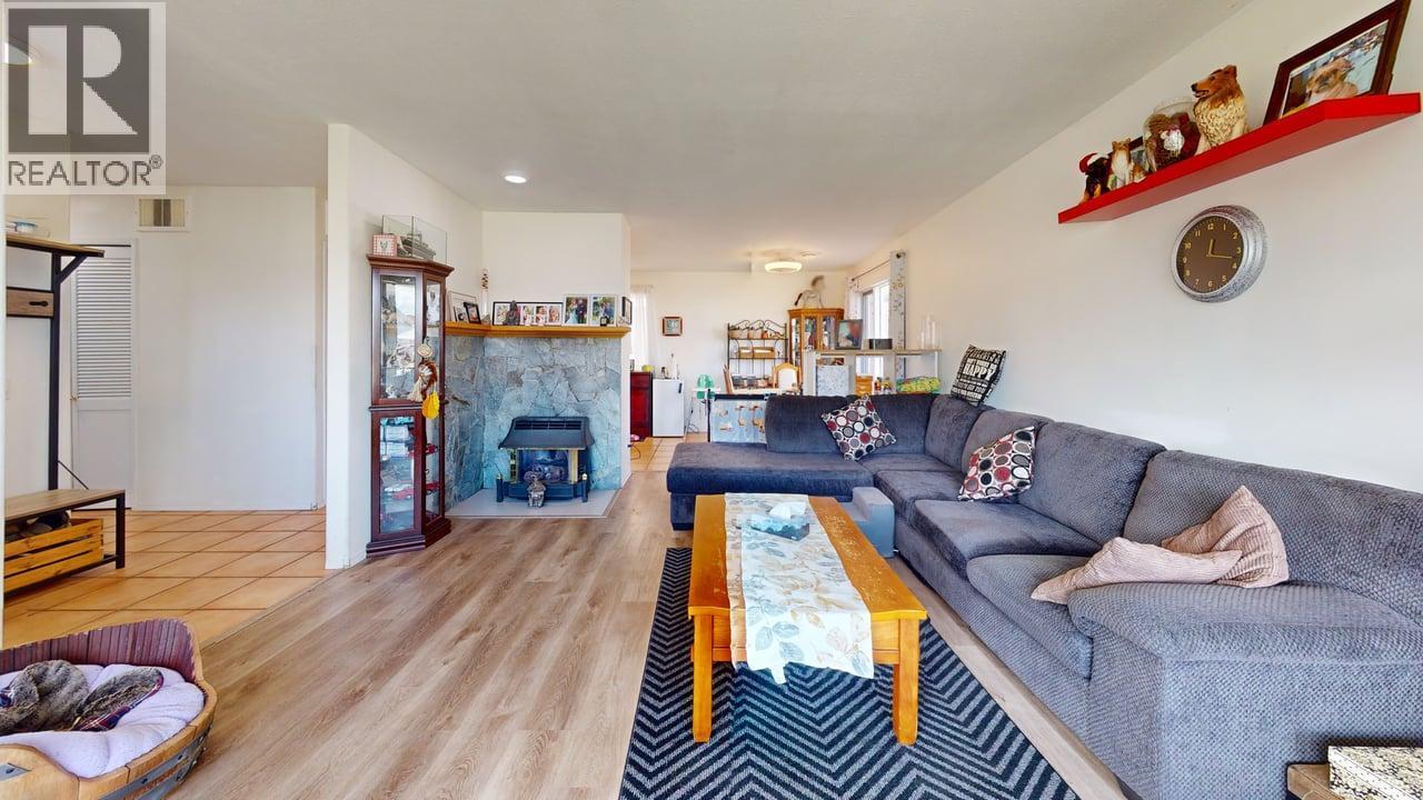 6034 Garraway Place, Peachland