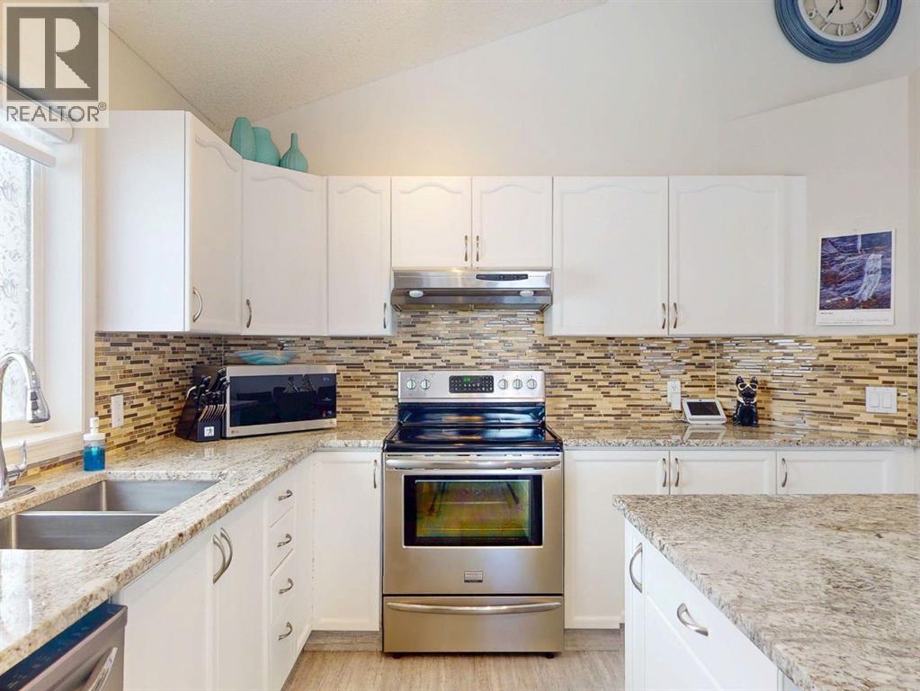 Single Family House Bi-level for Sale in  Hidden Green NW Hidden Valley Calgary 