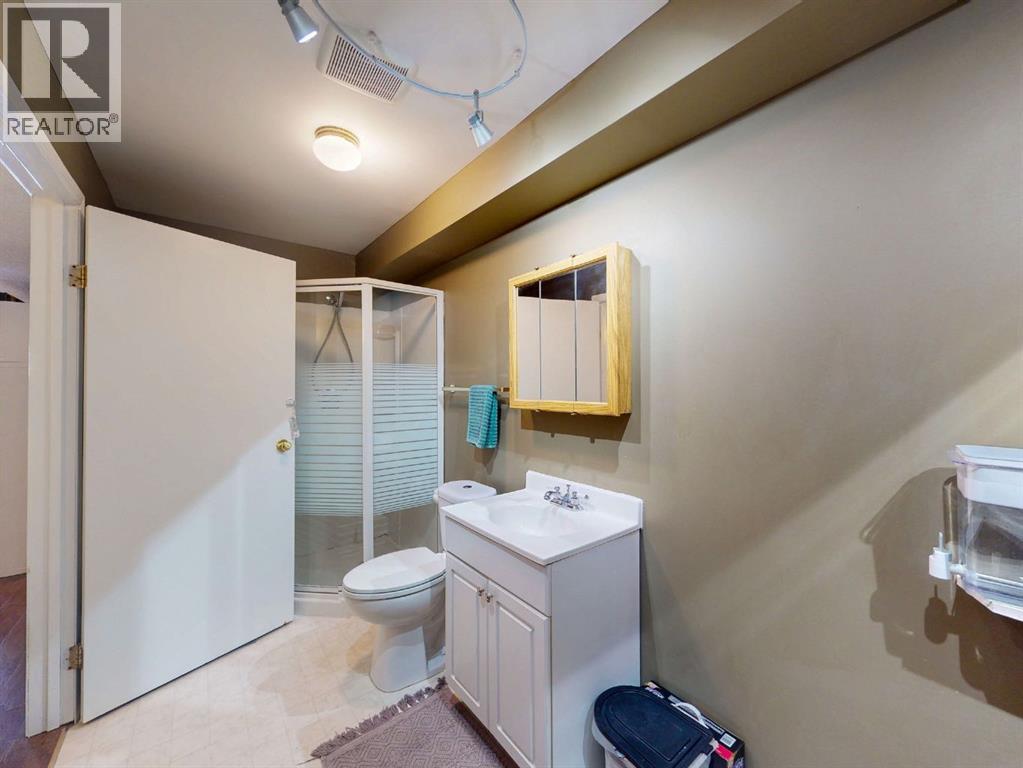 Single Family House Bi-level for Sale in  Hidden Green NW Hidden Valley Calgary 