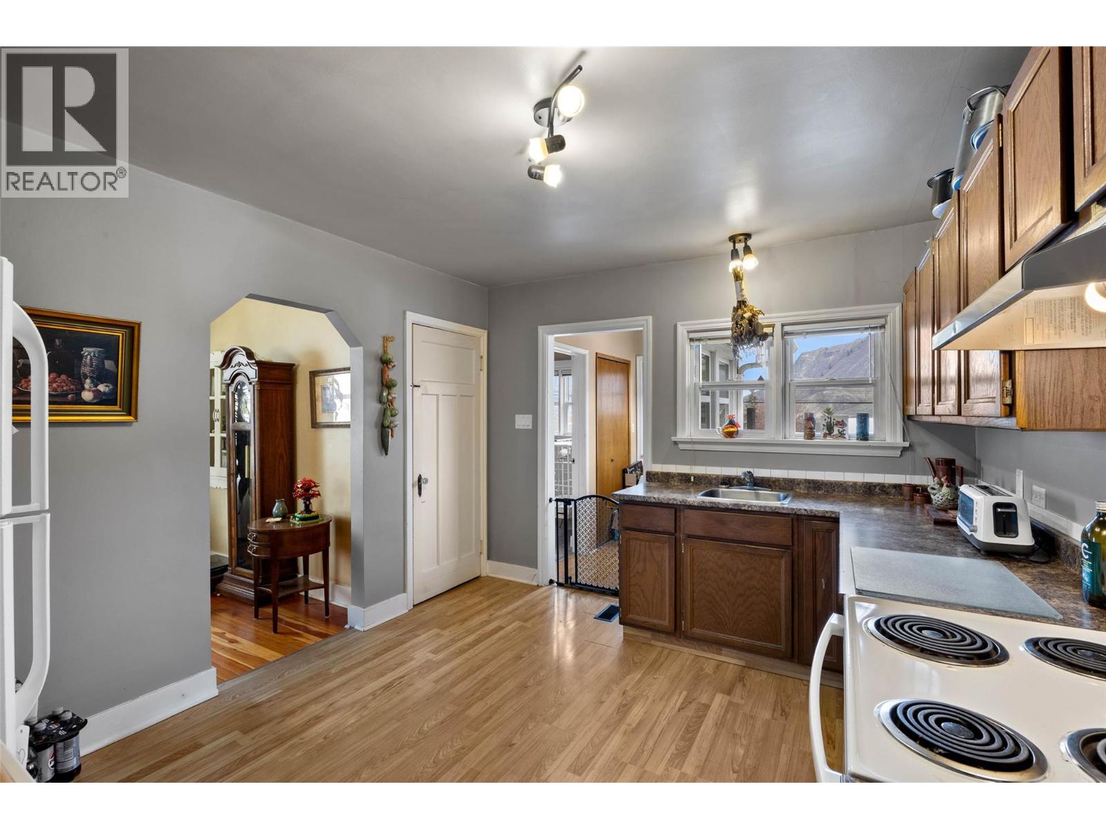 1086 Columbia Street, Kamloops