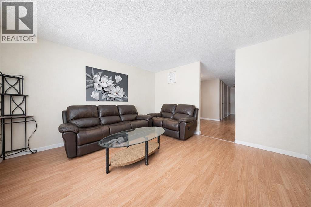 65 Northey Avenue, Red Deer