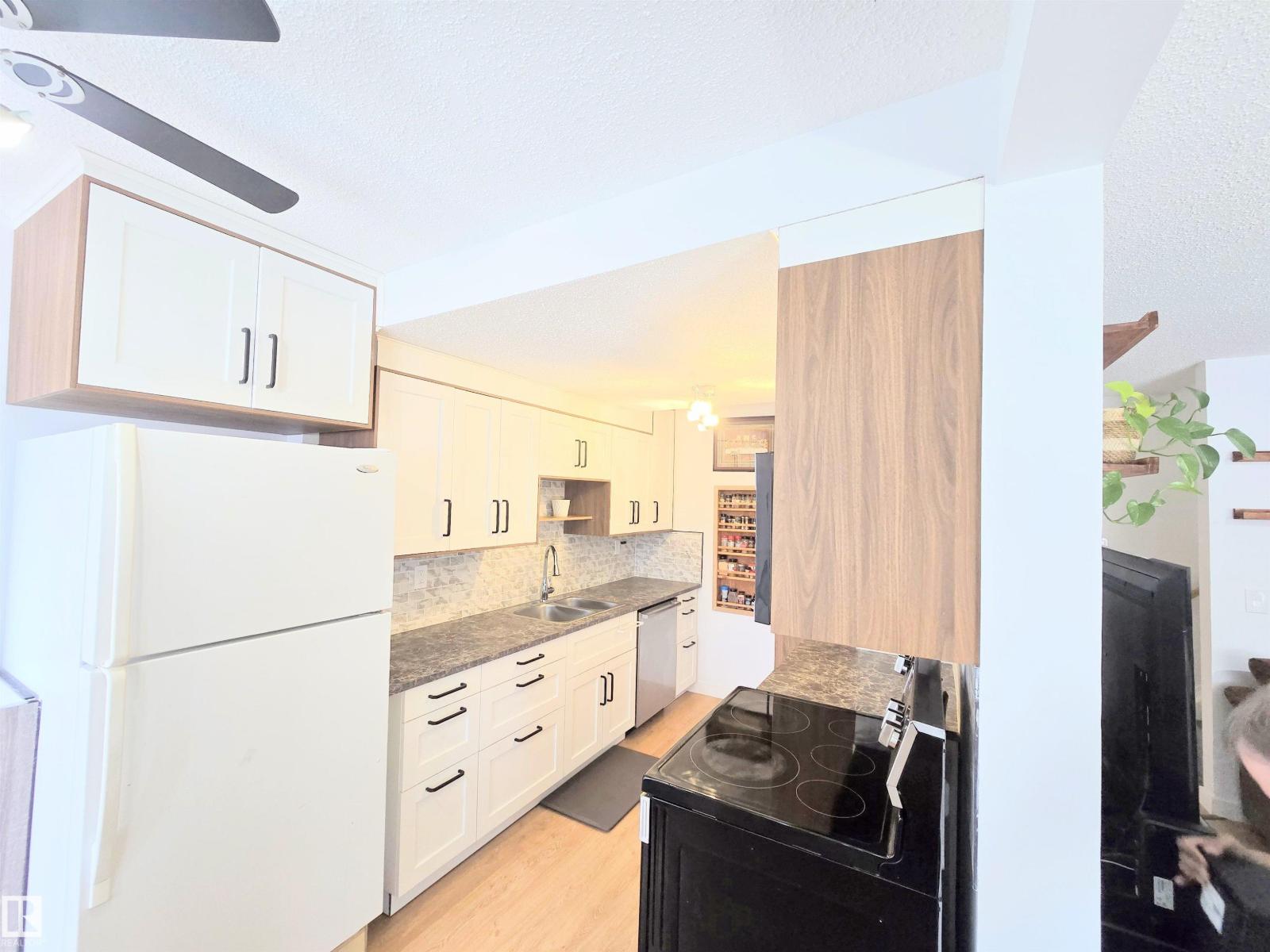 80 AMBERLY CT NW - 25