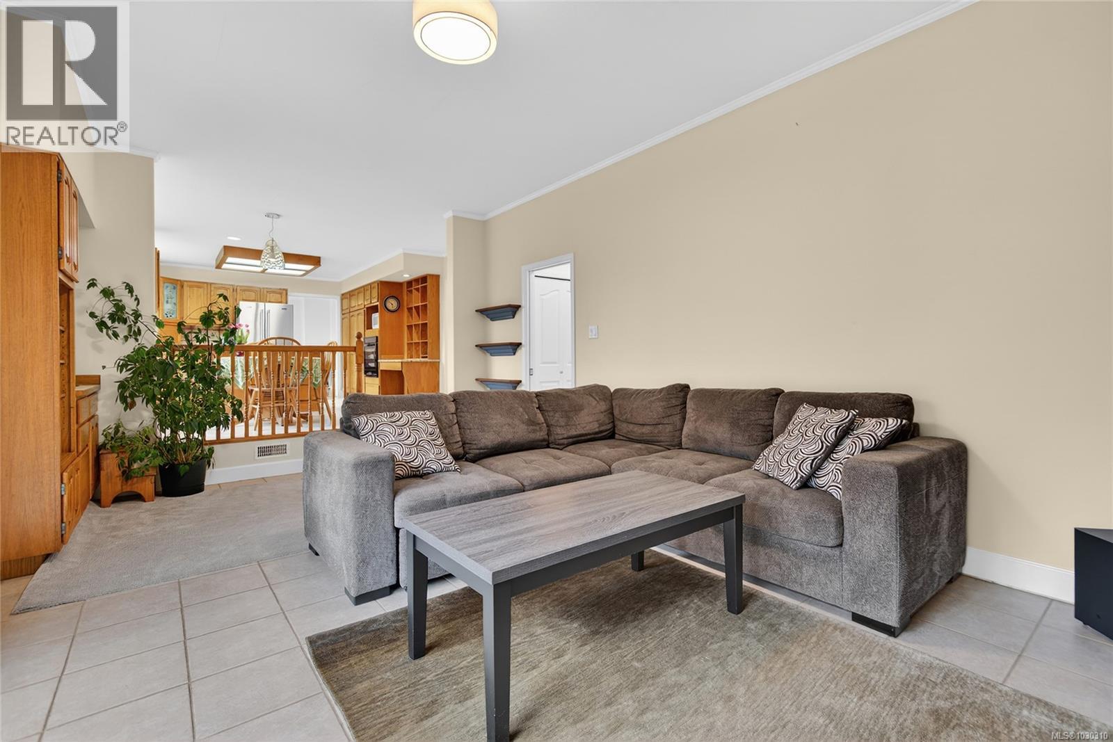 1368 MALAHAT DR - 18