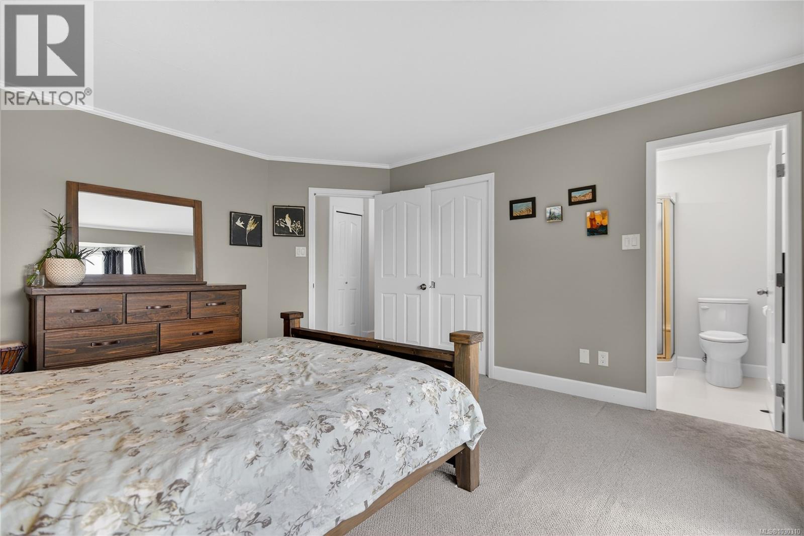 1368 MALAHAT DR - 32