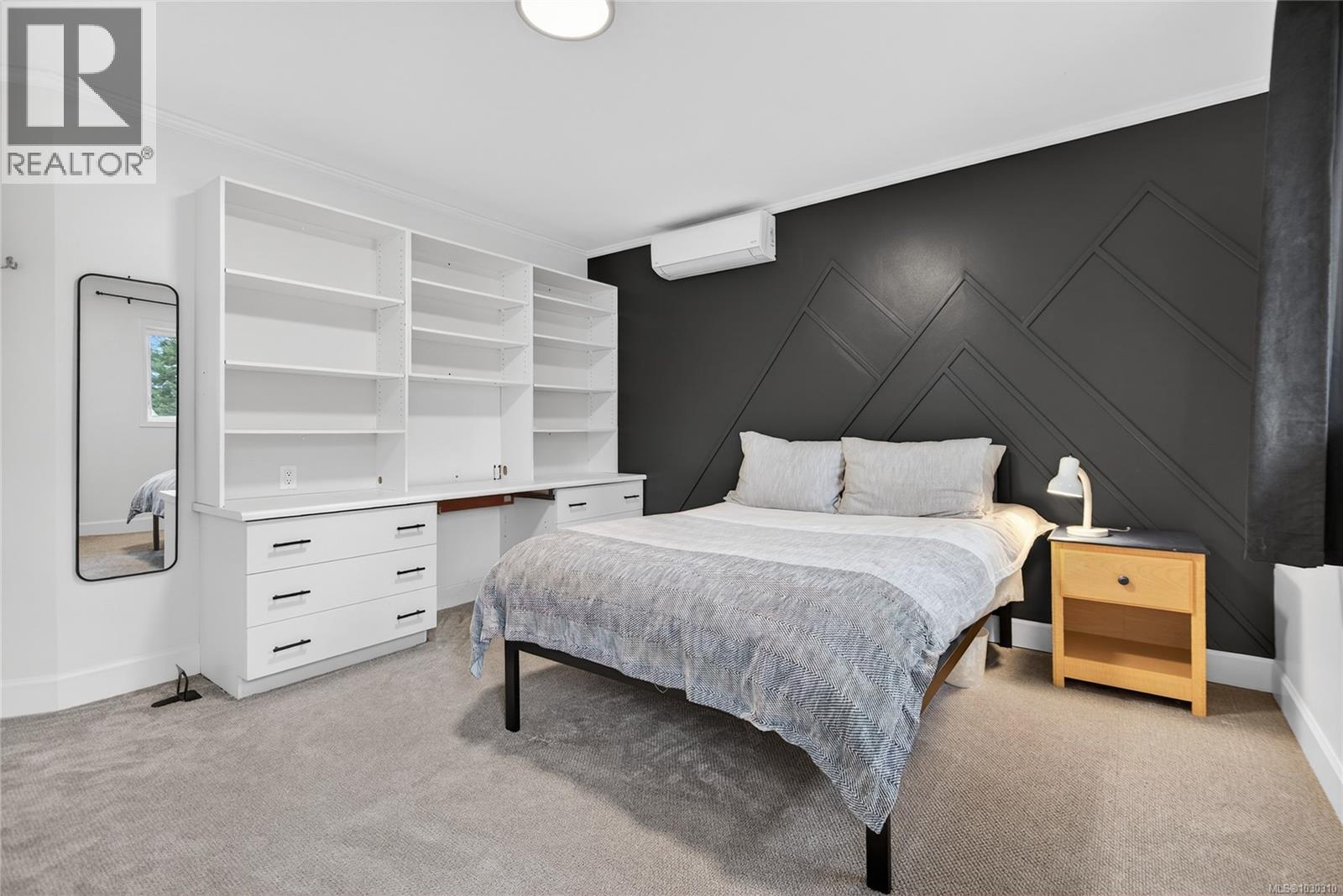 1368 MALAHAT DR - 35